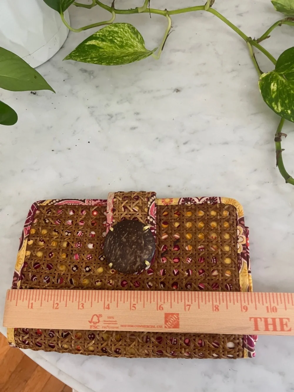 Vera Bradley Tiki Clutch with Bali Gold Pattern Excellent - Picture 7 of 9